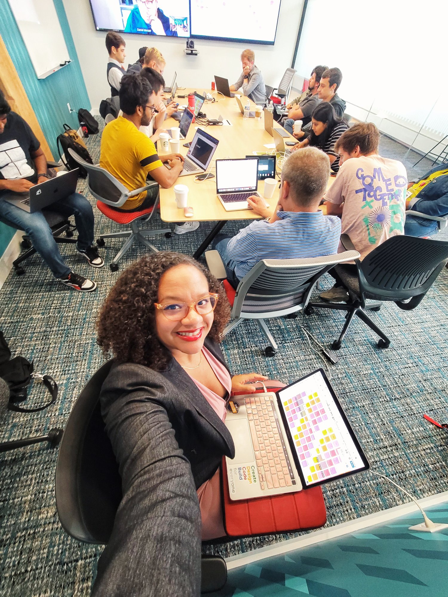 Quiana in team working session